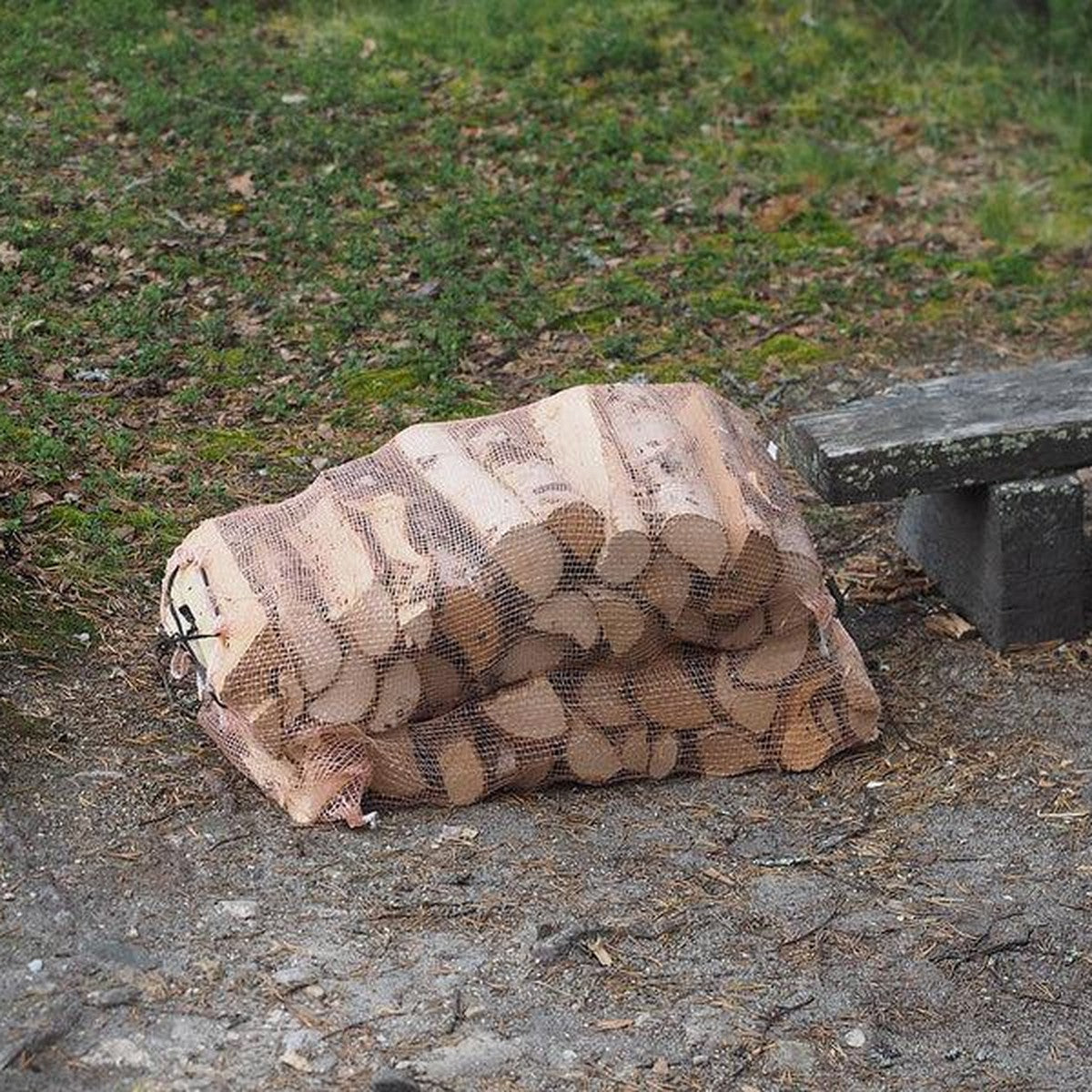 40 filets de bûches de 25 kg – Mélange bois dur 30 cm